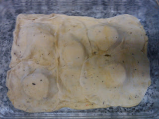 FOCCACIA RELLENA DE QUESO DE CABRA, CEBOLLA, PIMIENTO.