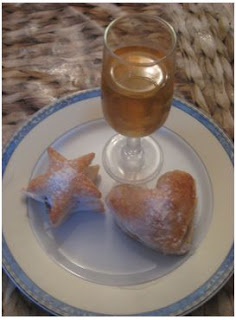 CORONA CON CORAZÓN  Y ESTRELLAS DE HOJALDRE